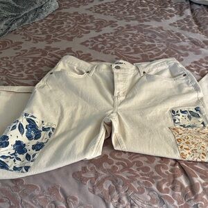 Women's High Rise Jeans with Floral Patches